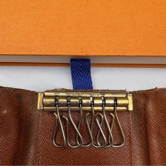 Louis Vuitton Monogram 6-key Key Holder (has wear) + LV box BOTH AUTHENTIC - Picture 8 of 9